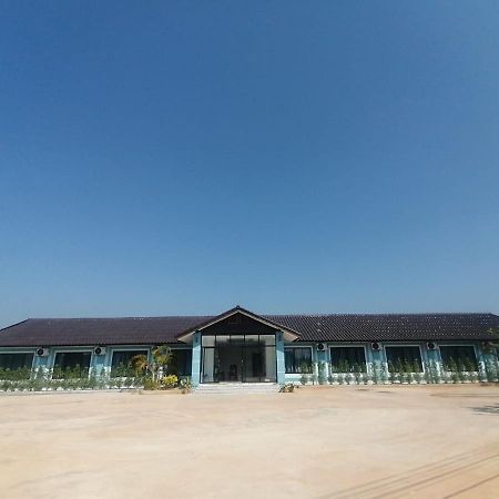 فندق ເຮືອນພັກບີວີ Ban Thongchai-Tai المظهر الخارجي الصورة